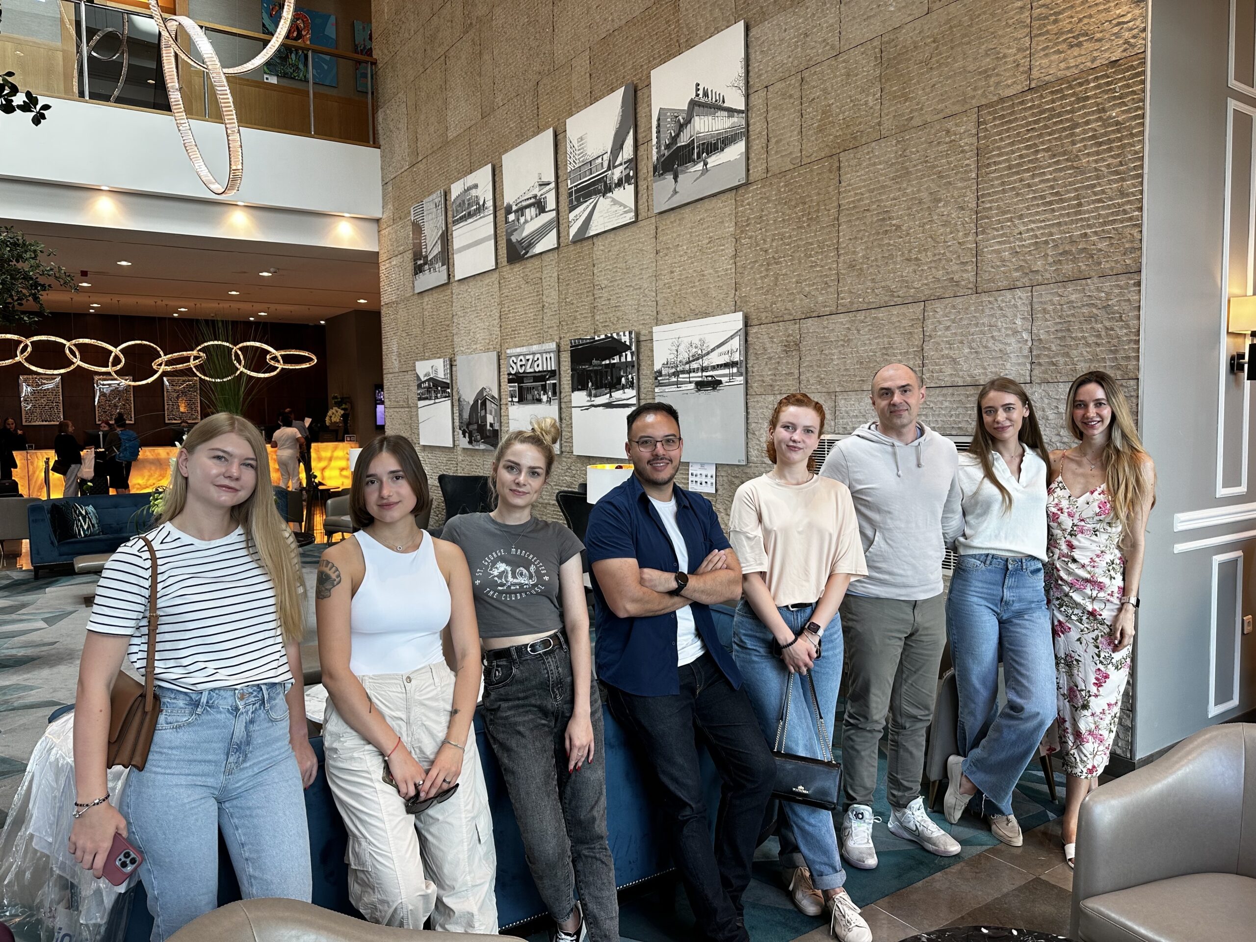 What Does An Executive Assistant Do? (The Most Important Hire You’ll Make)