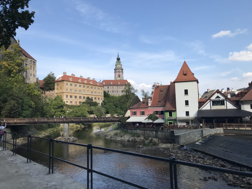 hire a Virtual Assistant from Eastern Europe