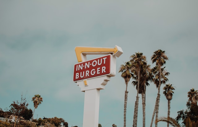 administrative Virtual Assistant - salary vs In-n-Out